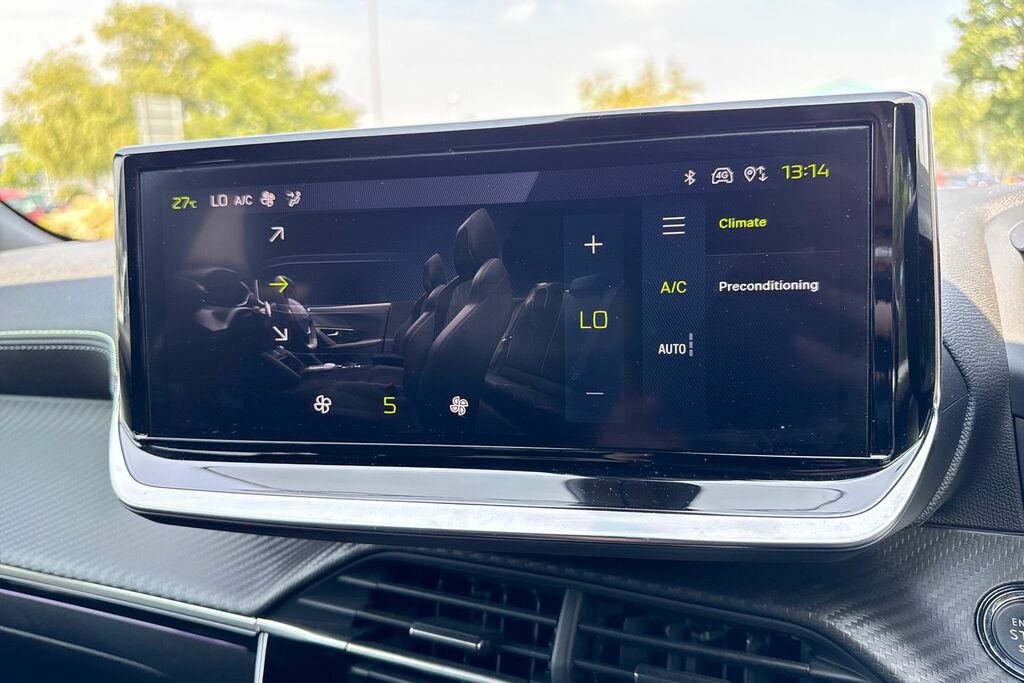 Peugeot e-2008 2008 Gt Ev Black #21