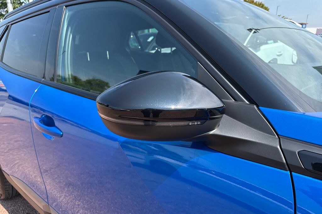 Peugeot e-2008 2008 Gt Ev Black #36