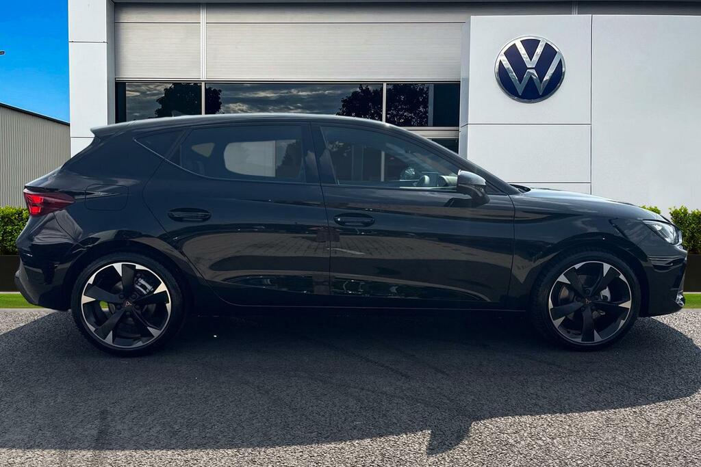 Cupra Leon 1.5 Tsi 150 V1 Delivery Mileage Black #3