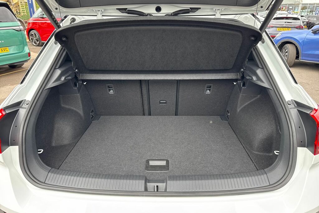 Volkswagen T-Roc 1.5 Tsi Black Edition Plus Pan Roof, Rear Cam KS75HBY White #6