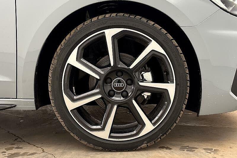 Audi A1 Black Edition 35 Tfsi 150 Ps S Tronic Grey #5