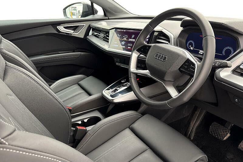 Audi Q4 E Tron 150Kw 40 63Kwh Sport Leather Purple #5