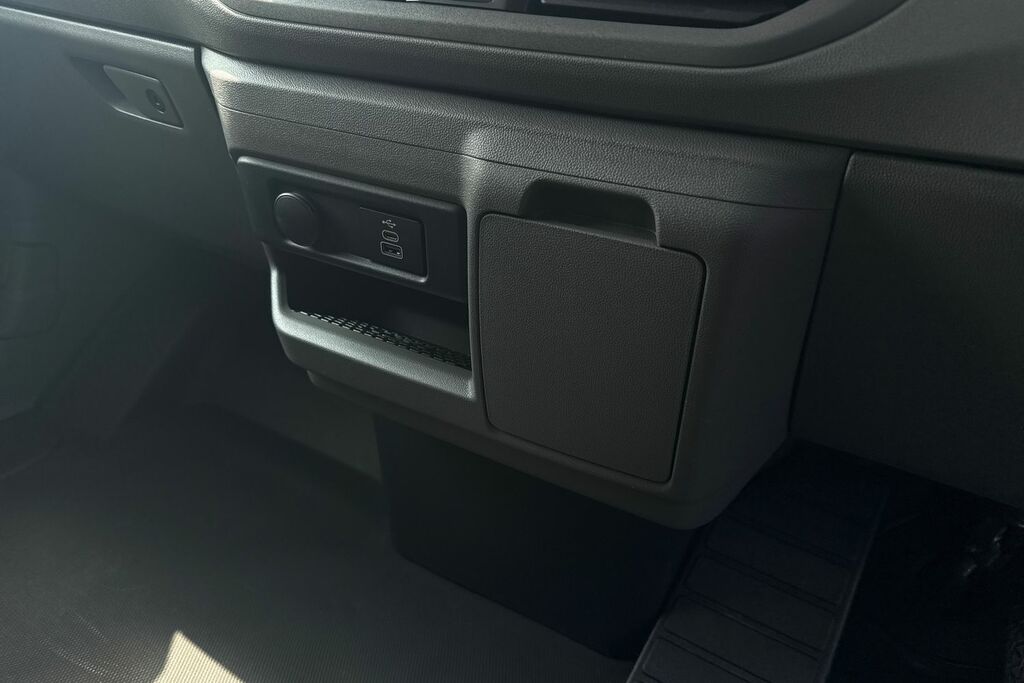 Volkswagen Transporter 2.0 Tdi 150 Commerce Pro Van Grey #18
