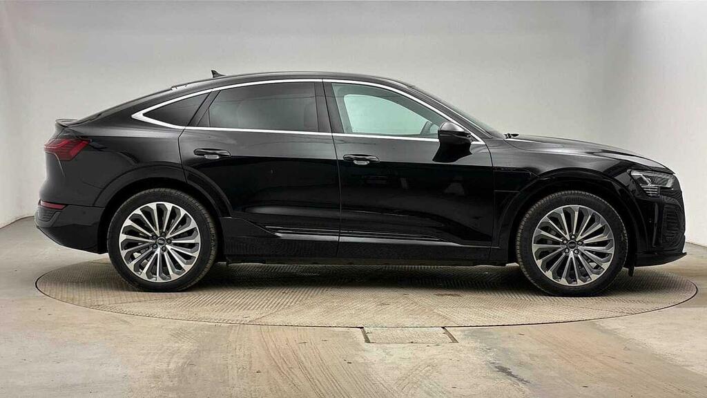 Audi Q8 e tron Sportback S Line 55 E-tron Quattro 300,00 Kw Black #4