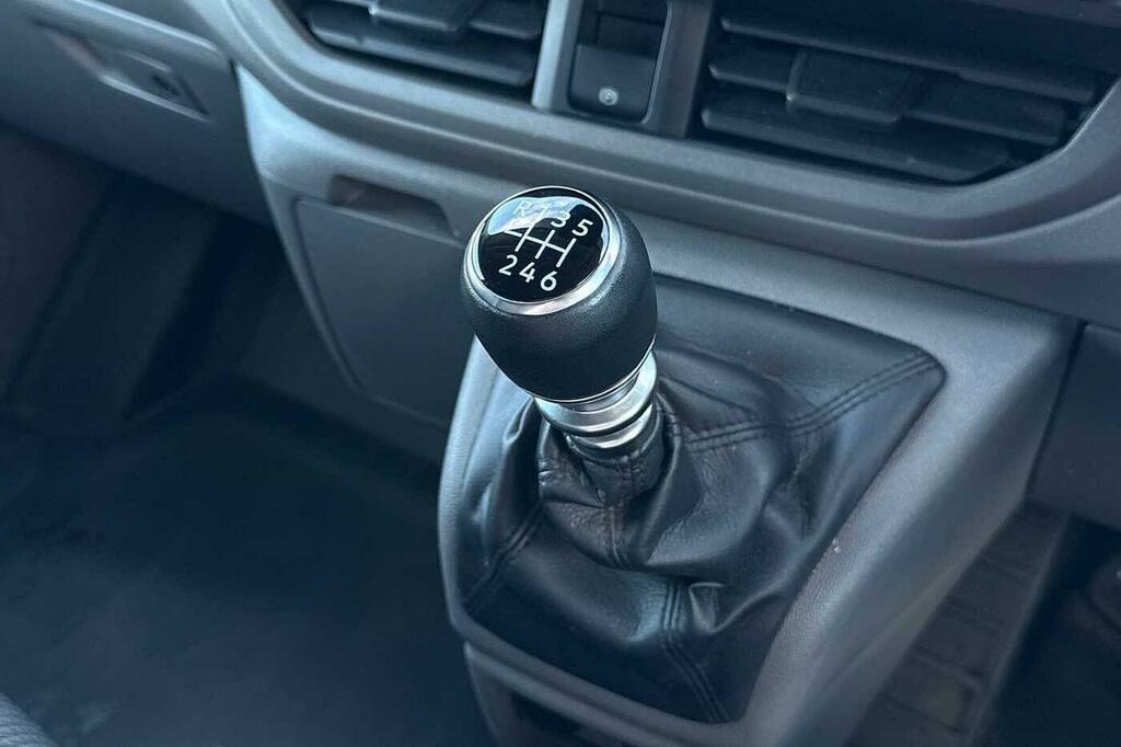 Volkswagen Transporter 2.0 Tdi 150 Commerce Pro Van Grey #19