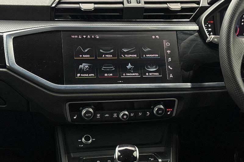 Audi Q3 1.5 Tfsi Cod 35 Black Edition Sportback Black #12