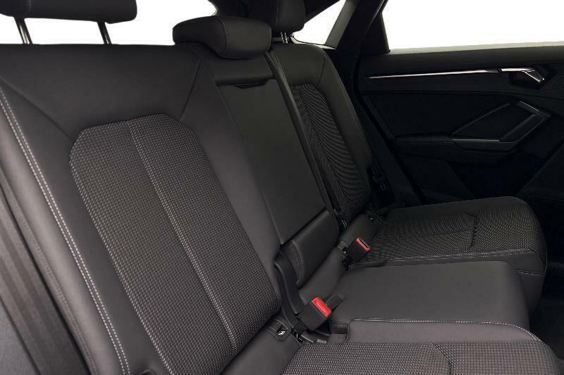Audi Q3 1.5 E-hybrid Launch Edition S Tronic Grey #9