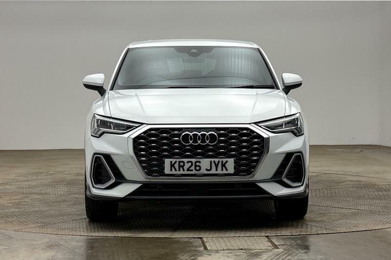 Audi Q3 1.5 E-hybrid Launch Edition S Tronic Grey #7
