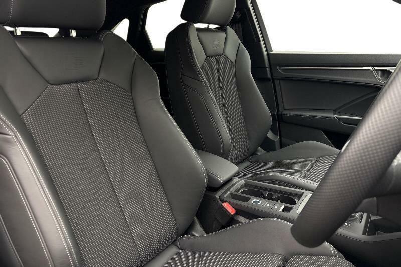 Audi Q3 1.5 E-hybrid Launch Edition S Tronic Grey #10