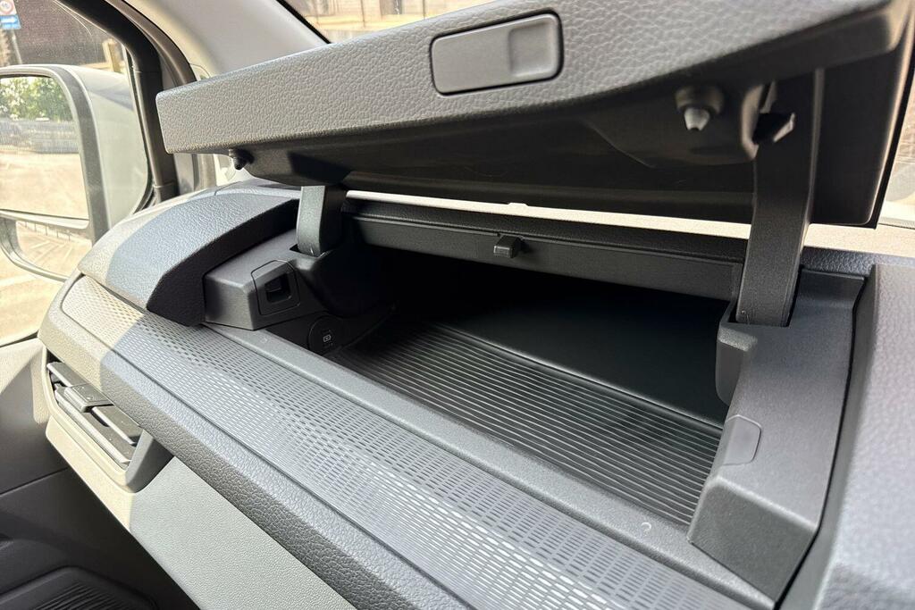 Volkswagen Transporter 2.0 Tdi 150Ps Commerce Pro Van Grey #47