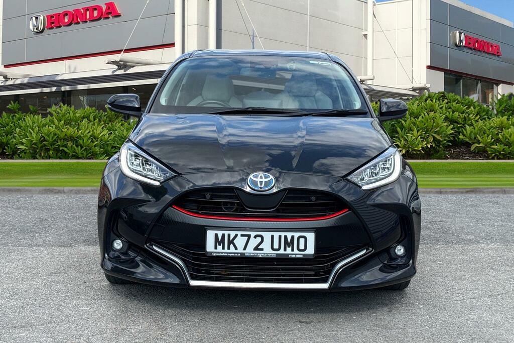 Toyota Yaris Excel White #4
