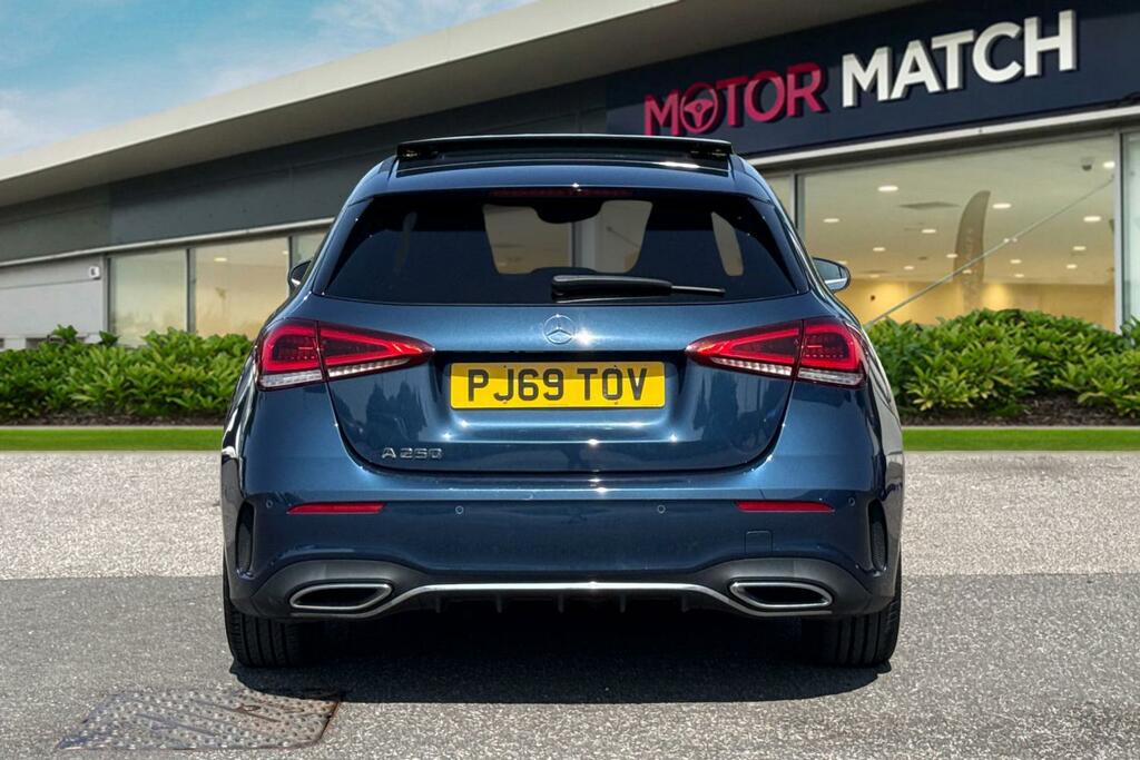 Mercedes-Benz A Class 2.0 A250 Amg Line Premium Plus 7G-dct Euro 6 S PJ69TOV Blue #4