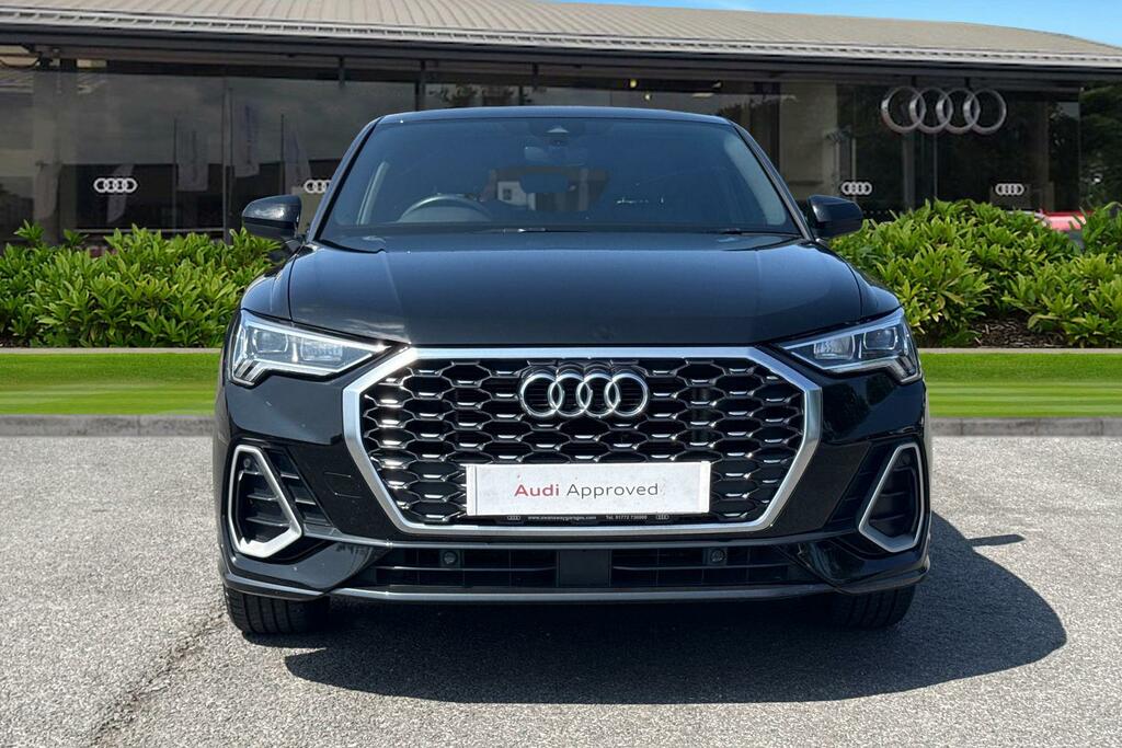 Audi Q3 S Line 35 Tfsi 150 Ps S Tronic PJ24TLU Black #5