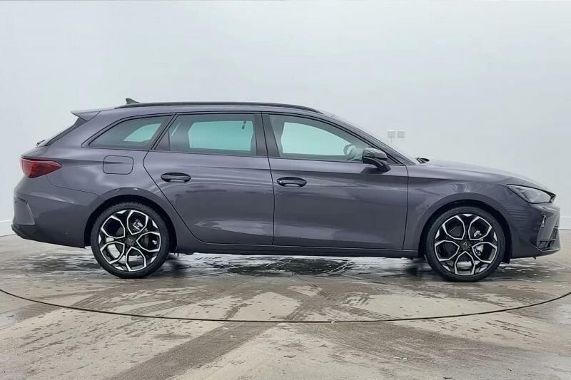 Cupra Leon 1.5 Etsi 150 V2 Dsg Purple #5