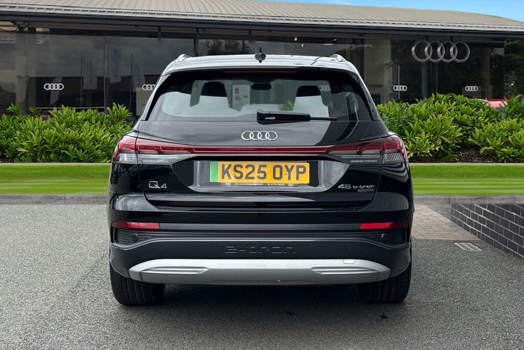 Audi Q4 E Tron Q4 Sport 45 E-tron Quattro 210,00 Kw KS25OYP Black #4