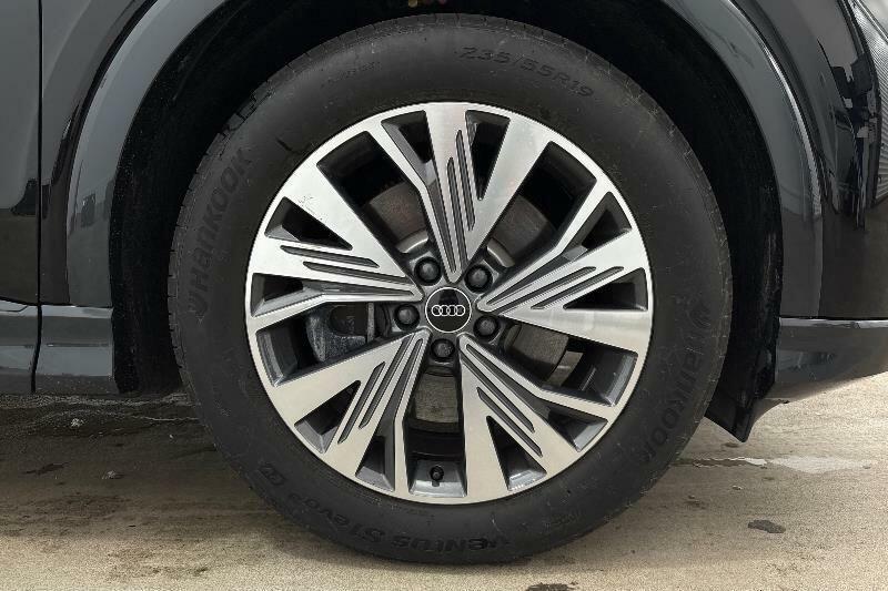 Audi Q4 E Tron Q4 Sport 45 E-tron Quattro 210,00 Kw Black #5