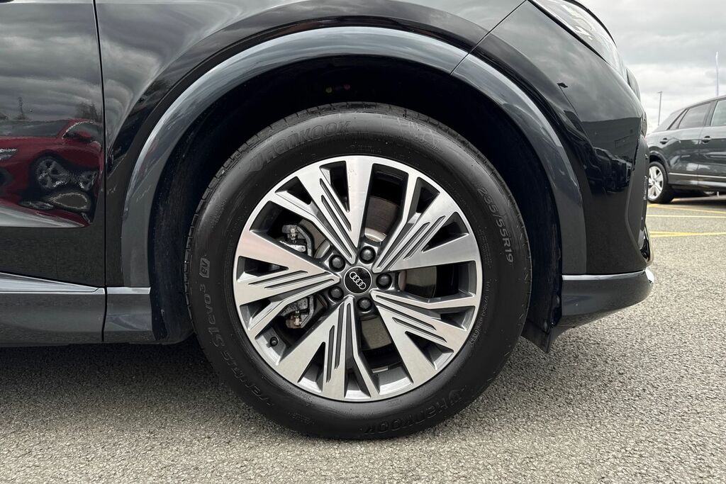 Audi Q4 E Tron Q4 Sport 45 E-tron Quattro 210,00 Kw KS25OYP Black #6