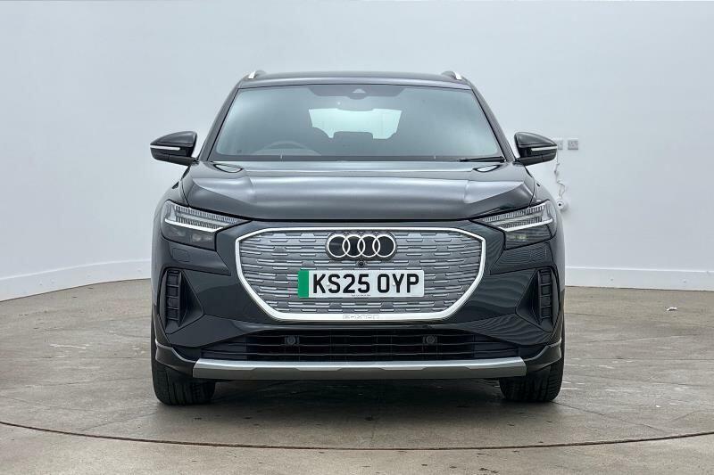 Audi Q4 E Tron Q4 Black Edition 45 E-tron 210,00 Kw White #7