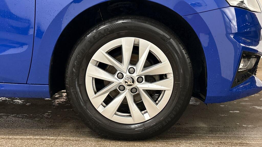 Skoda Fabia 1.0 Mpi 80 Se Comfort Blue #5
