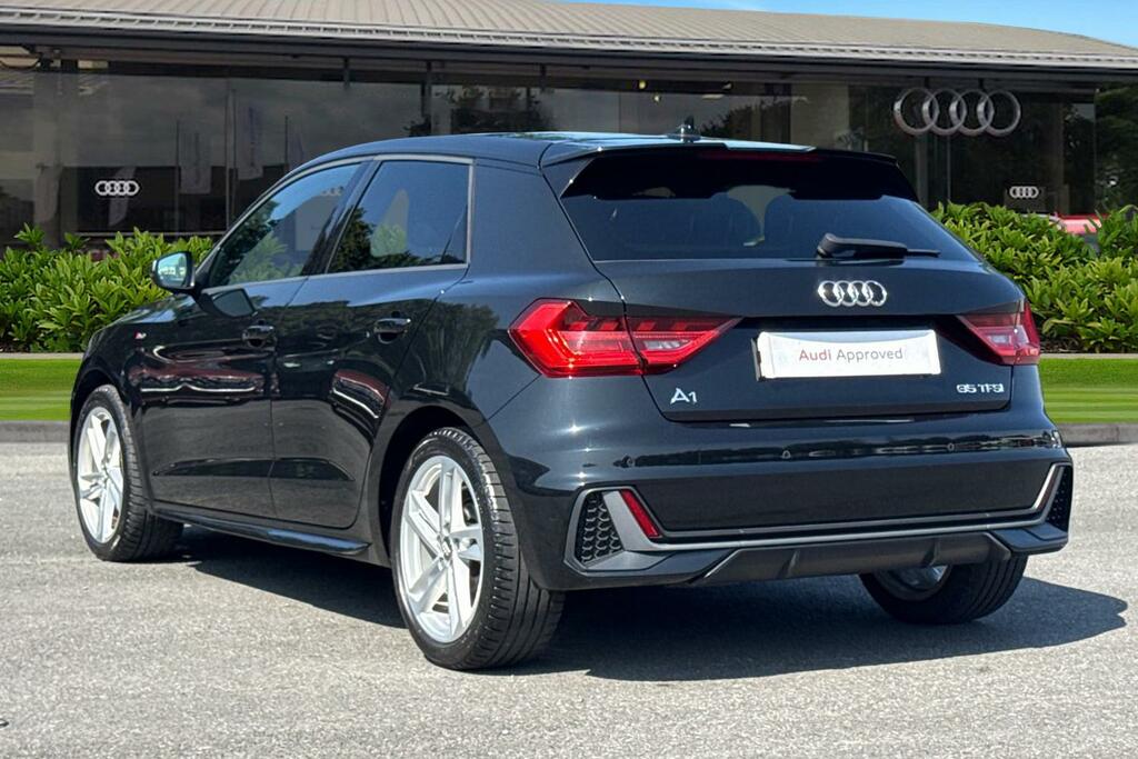 Audi A1 S Line 35 Tfsi 150 Ps S Tronic Black #2