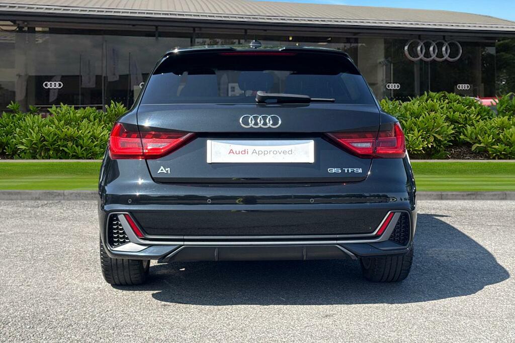 Audi A1 S Line 35 Tfsi 150 Ps S Tronic Black #4