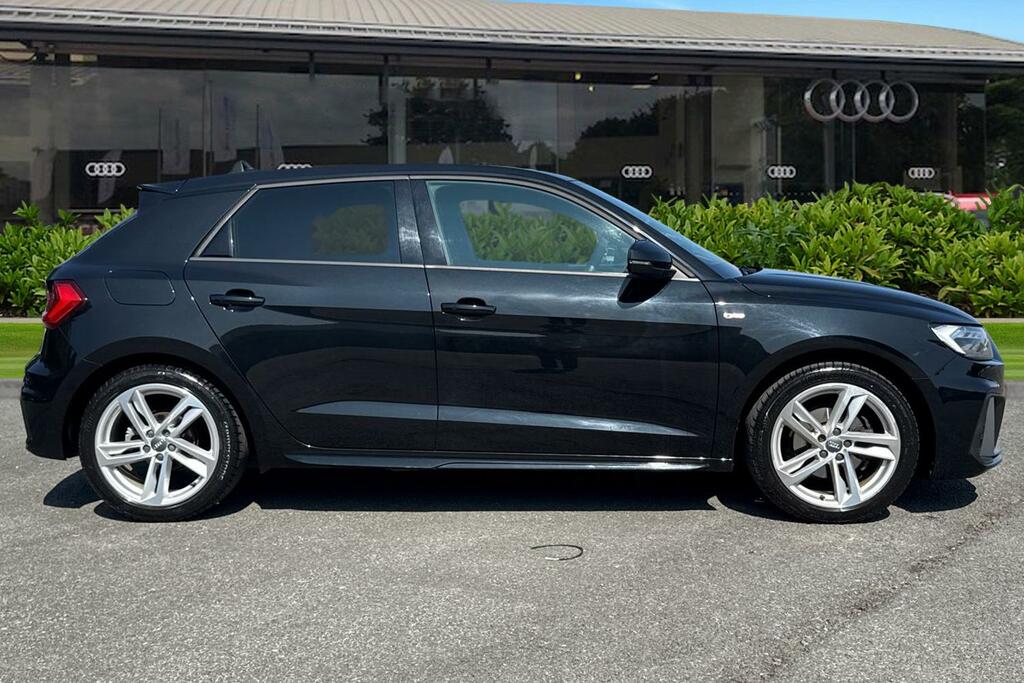 Audi A1 S Line 35 Tfsi 150 Ps S Tronic Black #3