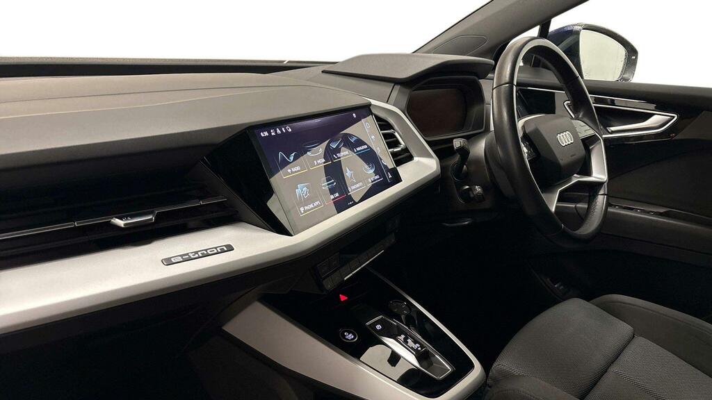 Audi Q4 E Tron Q4 Sport 40 E-tron 150,00 Kw HJ22VWB Blue #4