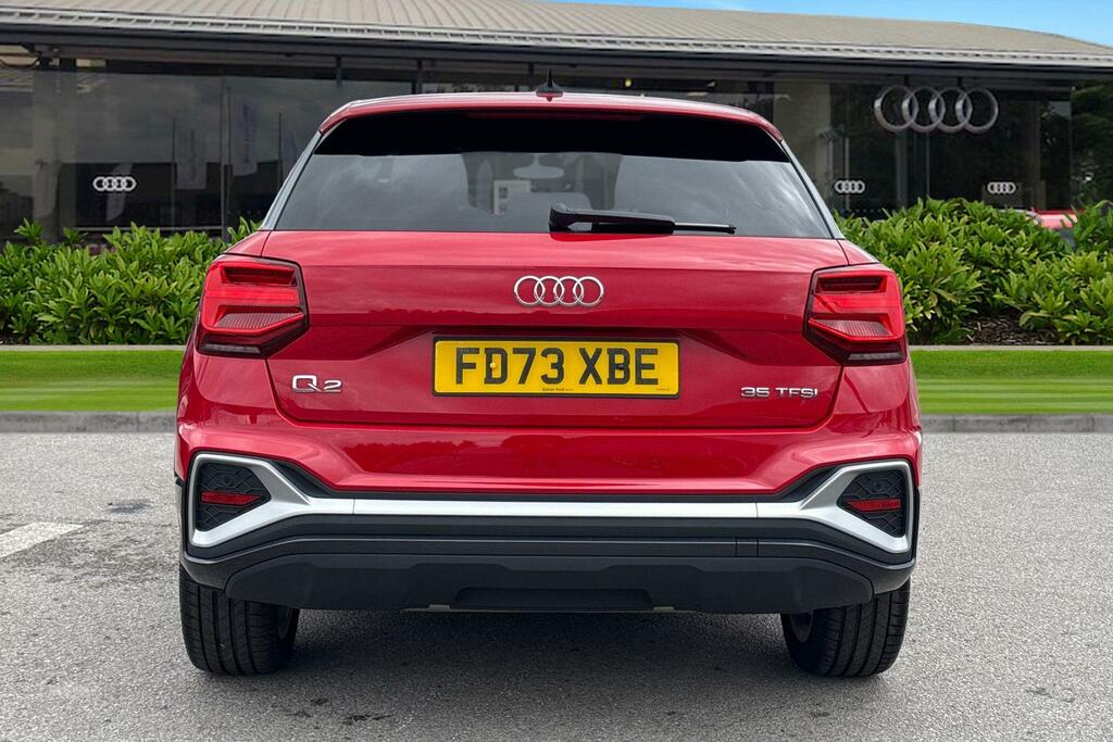 Audi Q2 S Line 35 Tfsi 150 Ps S Tronic Red #4