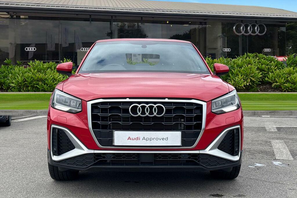 Audi Q2 S Line 35 Tfsi 150 Ps S Tronic Red #5