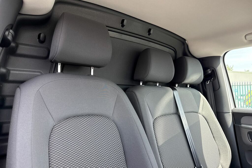 Volkswagen ID.Buzz Id. Buzz 250Kw Commerce 79Kwh 4Motion White #23