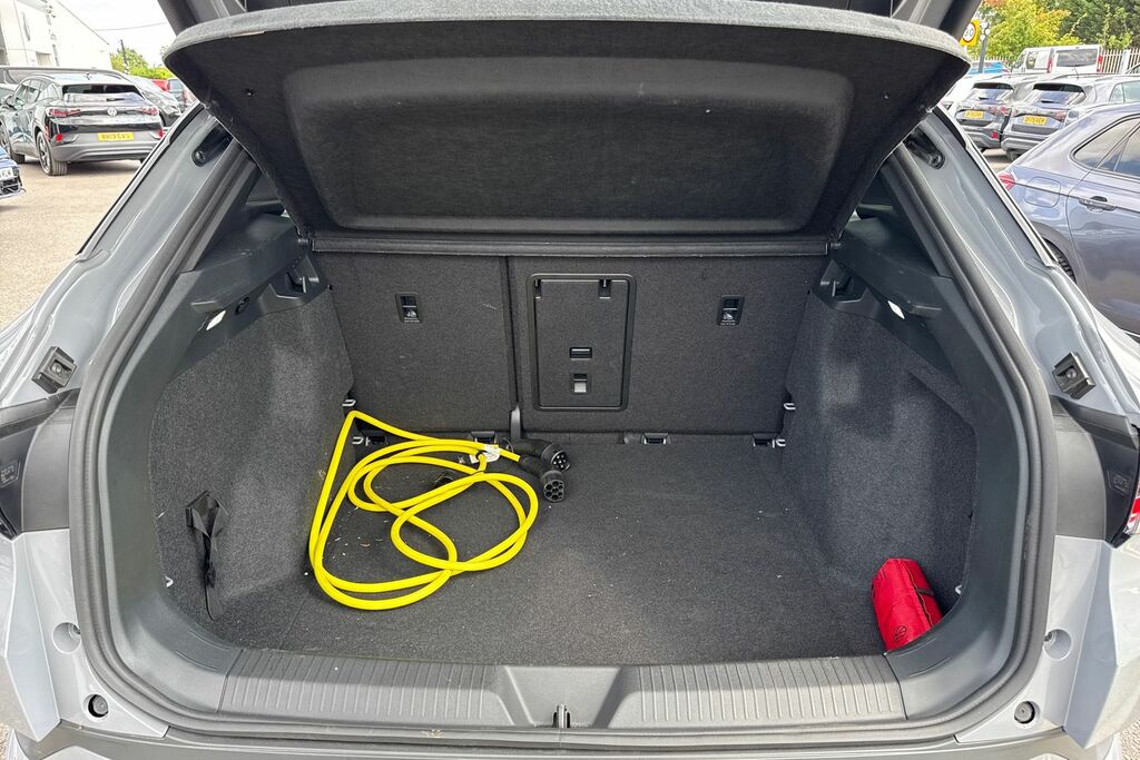 Volkswagen ID.4 210Kw Black Edition Pro 77Kwh Grey #6