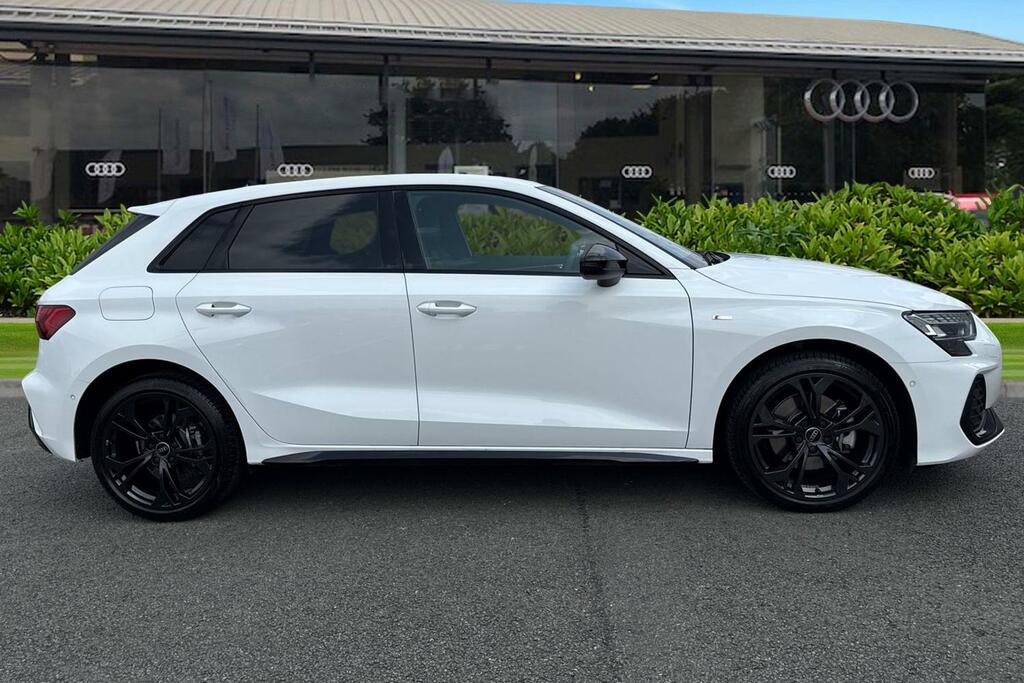 Audi A3 Black Edition Tfsi E 204 Ps S Tronic DS26SNY White #3