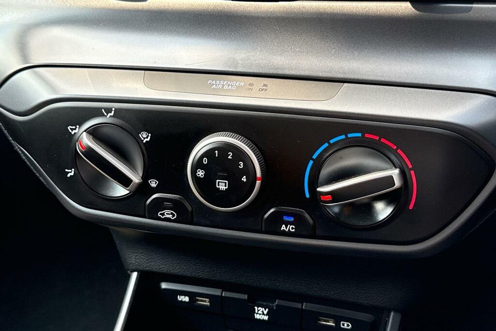 Hyundai Bayon Premium Grey #18