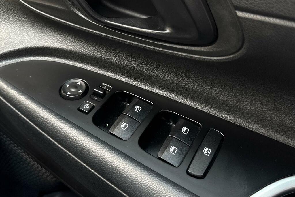 Hyundai Bayon Premium Grey #17