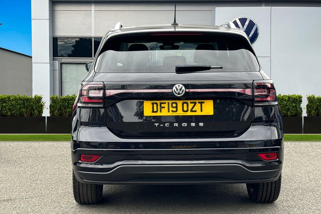 Volkswagen T-Cross 1.0 Tsi 115 R-line Heated Seats, Rear Camera Black #4