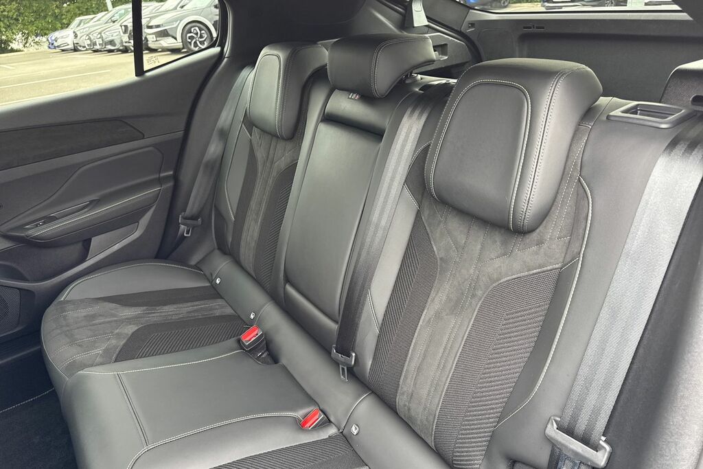 Peugeot 408 Hatchback Black #18