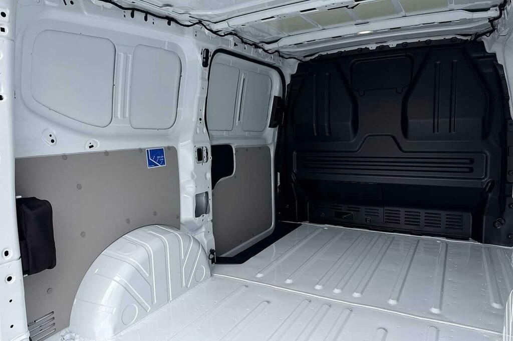Volkswagen E-Transporter Swb 218Ps 65Kwh Panel Van #42