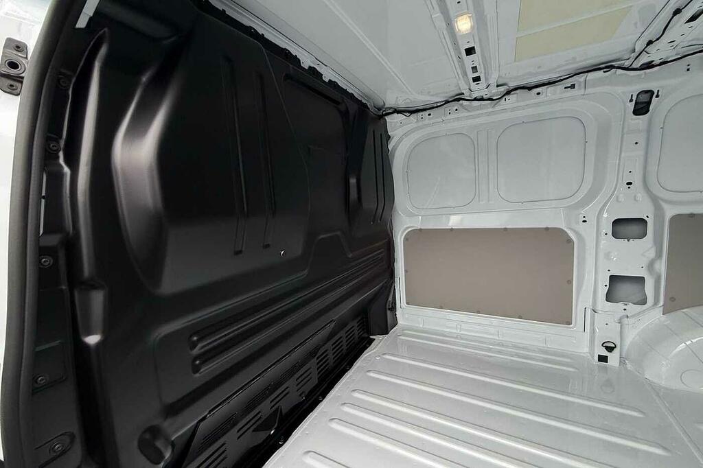 Volkswagen E-Transporter Swb 218Ps 65Kwh Panel Van #47