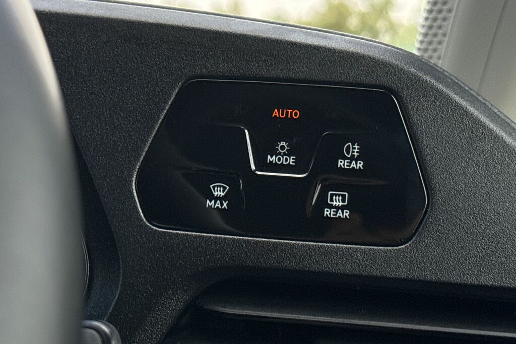 Volkswagen Caddy C20 Tdi 102Ps Van Commerce Plus White #39