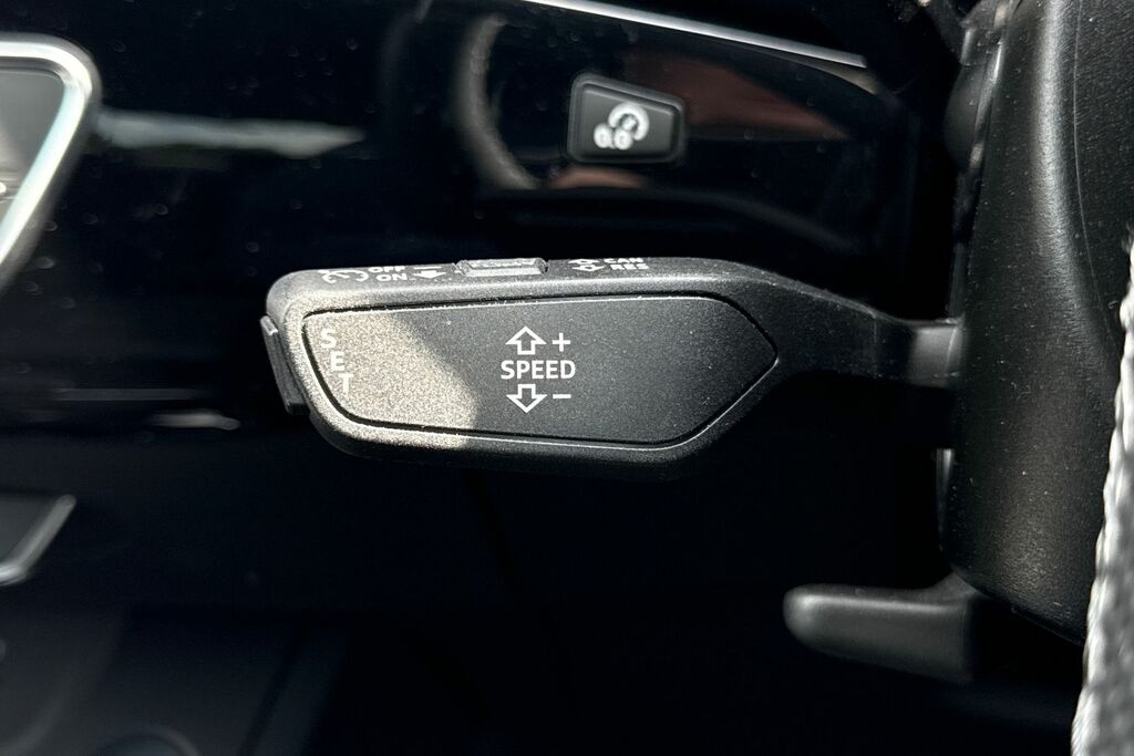 Audi A4 35 Tfsi Black Edition S Tronic Blue #30