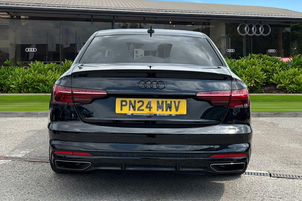 Audi A4 Black Edition 40 Tfsi 204 Ps S Tronic Black #4