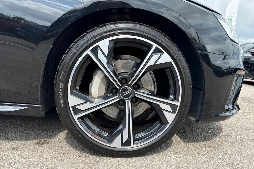 Audi A4 Black Edition 40 Tfsi 204 Ps S Tronic Black #6