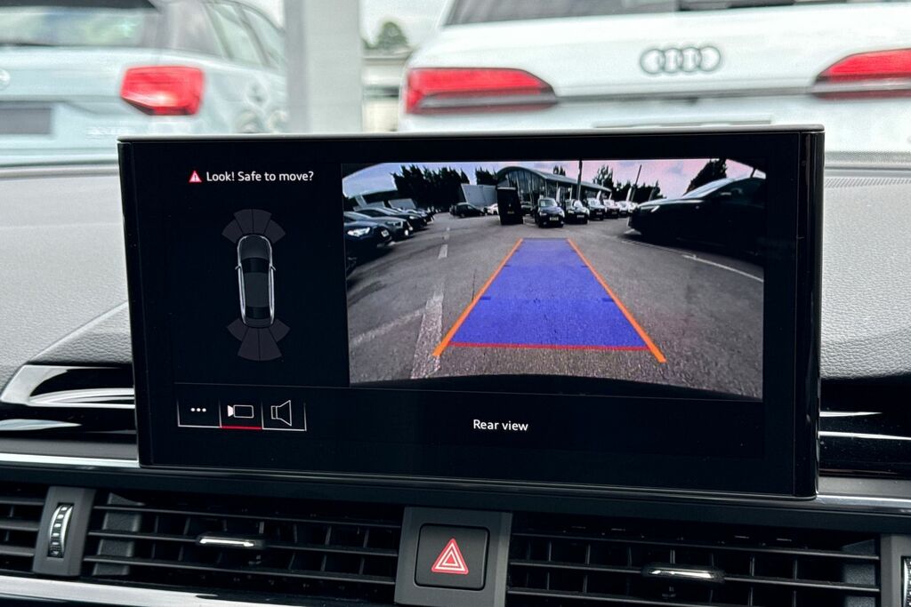 Audi A4 35 Tfsi Black Edition S Tronic Blue #42