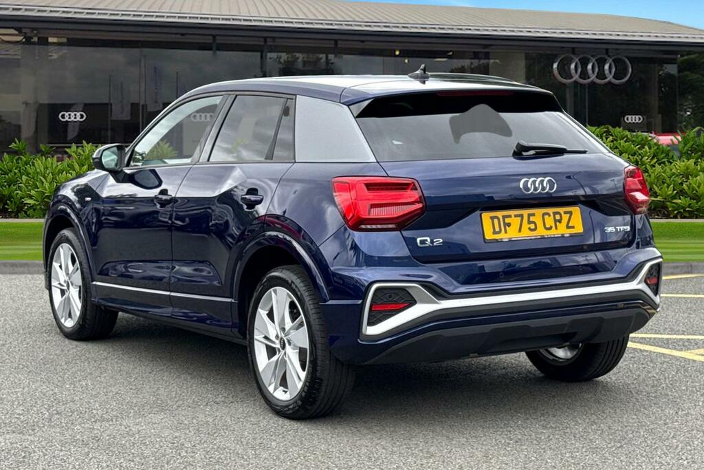 Audi Q2 S Line 35 Tfsi 150 Ps S Tronic DF75CPZ Blue #2
