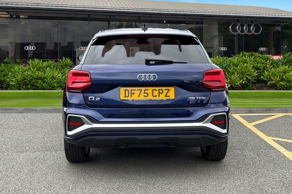 Audi Q2 S Line 35 Tfsi 150 Ps S Tronic DF75CPZ Blue #4