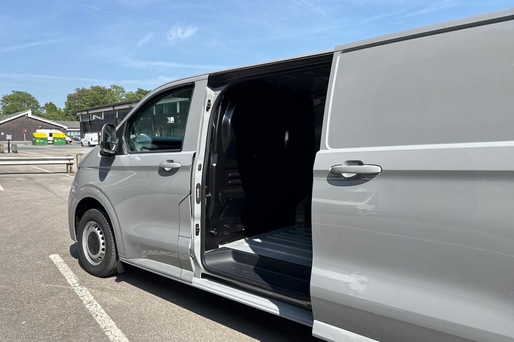 Volkswagen Transporter 2.0 Tdi 150 Commerce Pro Van  #34