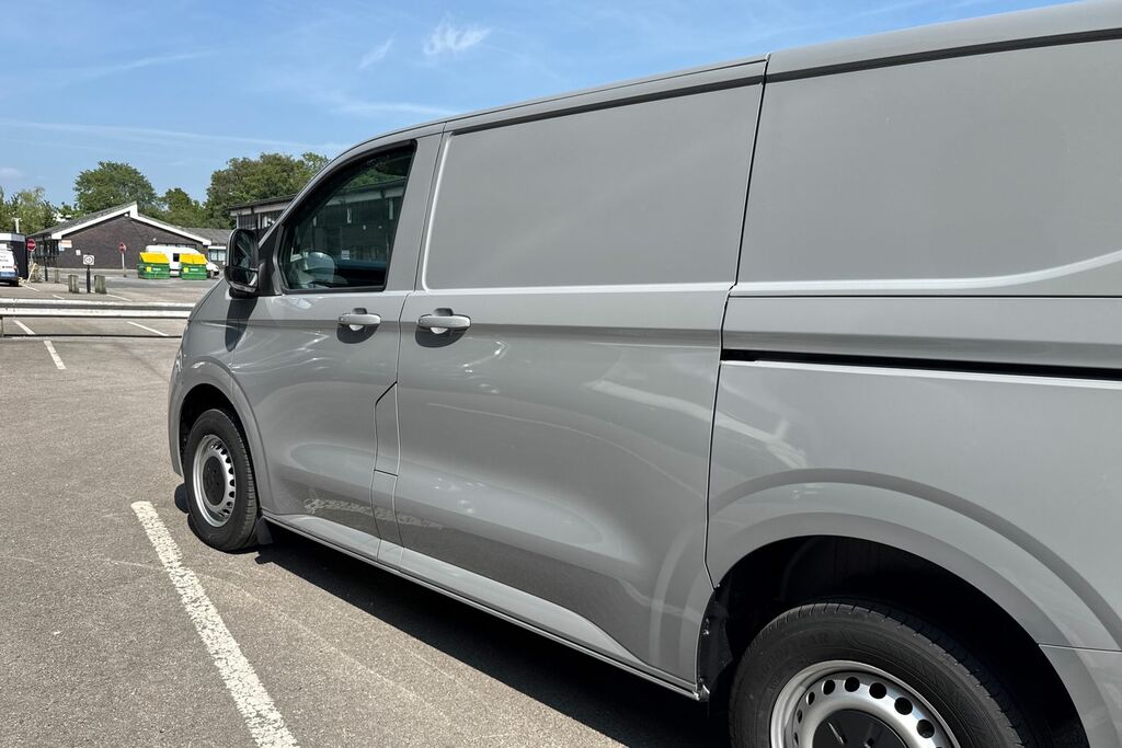 Volkswagen Transporter 2.0 Tdi 150 Commerce Pro Van  #33