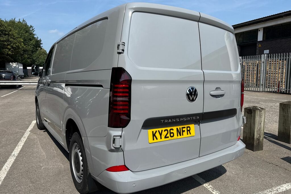 Volkswagen Transporter 2.0 Tdi 150 Commerce Pro Van  #7