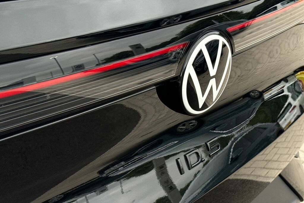 Volkswagen ID.5 210Kw Tech Pro 77Kwh Black #27