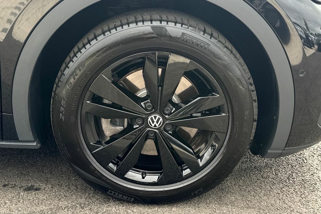 Volkswagen ID.5 210Kw Tech Pro 77Kwh Black #9